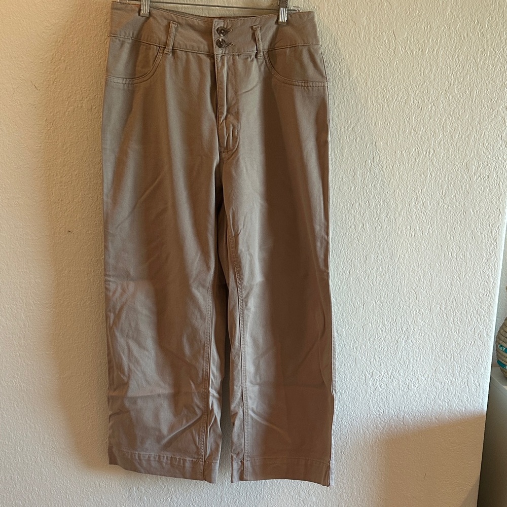 Women's khaki Pants, size 31 ankle length, wide leg